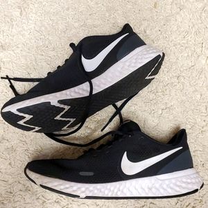 Nike Revolution Running Shoes